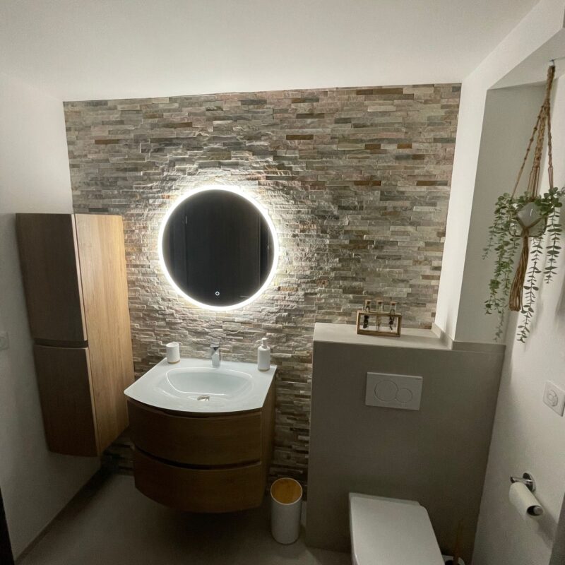 Quels mat&eacute;riaux privil&eacute;gier pour des murs de salle de bains durables et faciles &agrave; entretenir ? Illzach